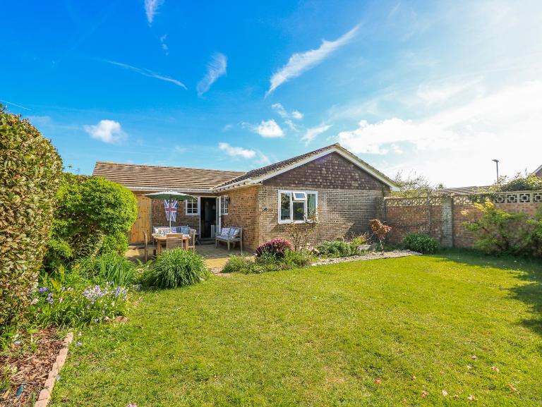 2 Trelawny Way - B&B Bembridge
