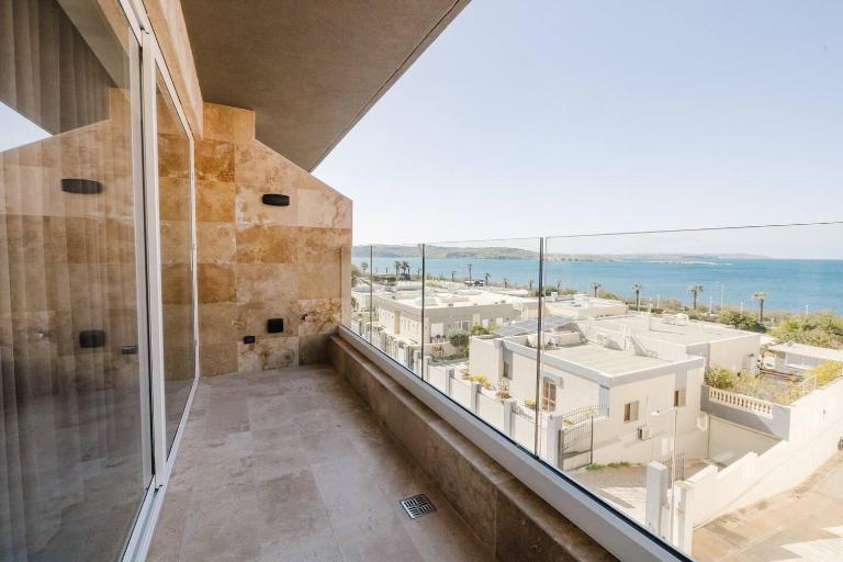 Clover Leaf Apartment B 09 by Homely Malta! - Chambres d'hôtes San Pawl il-Bahar