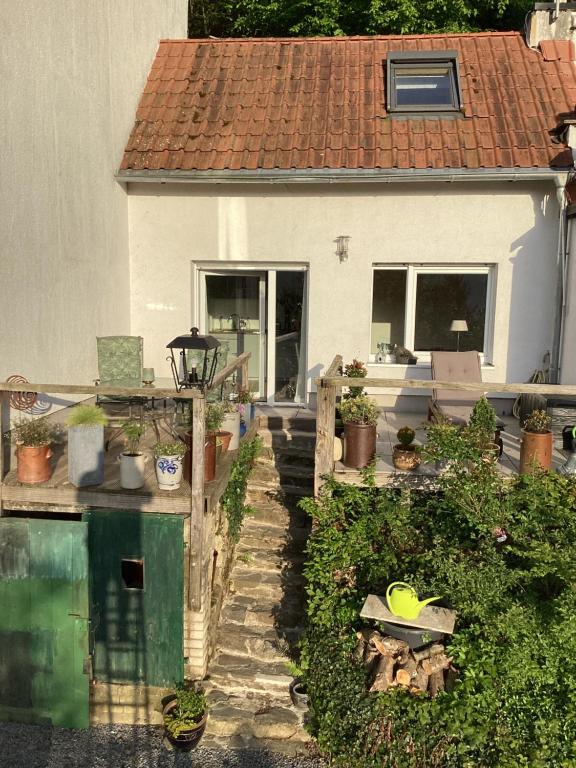 Schönes Ferienhäuschen in Obermaubach mit Seeblick - B&B Kreuzau