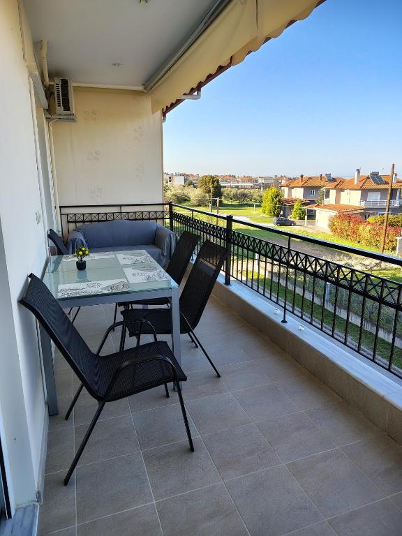 Athanasiou Apartment with Sea& Mountain Views - Bed and Breakfast Leptokaryá