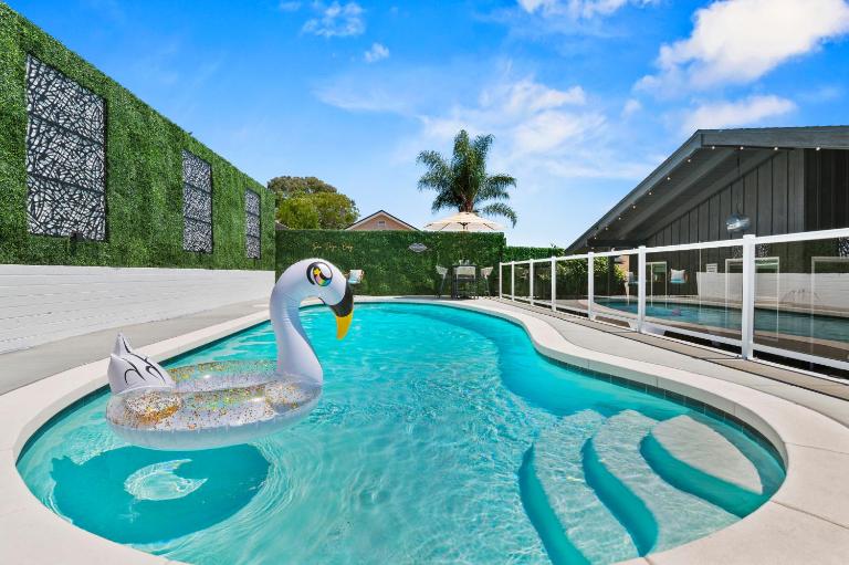 Villa Del Cerro- New Listing Special! - B&B San Diego