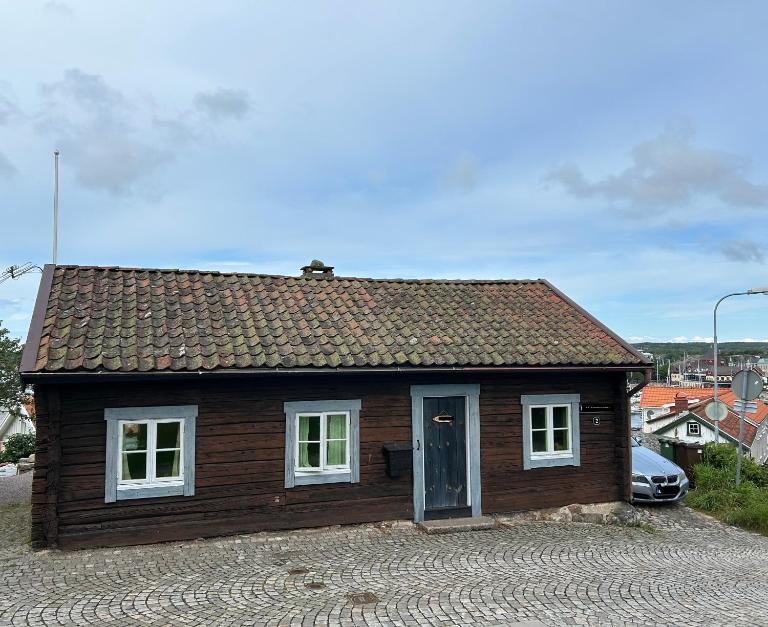 Stuga med havsutsikt - Ferienwohnung Strömstad