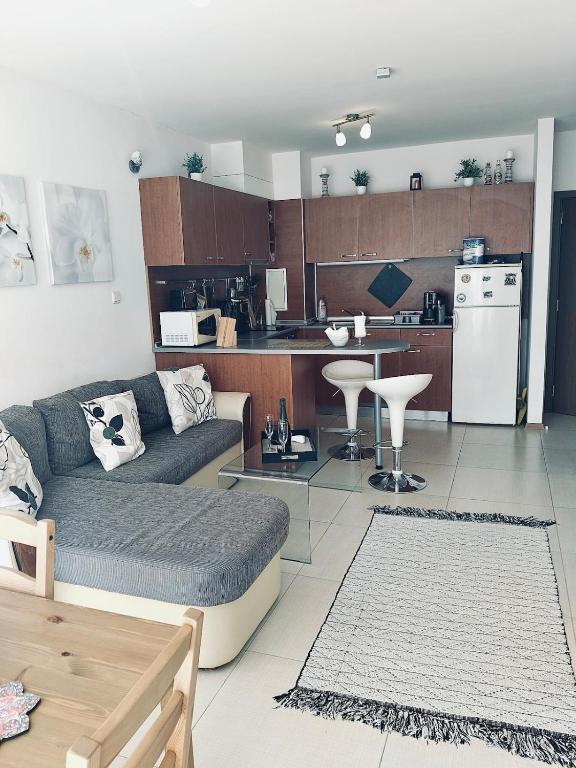 Grand Kamelia Family Friendly Hub and Pool - Ferienwohnung Sonnenstrand