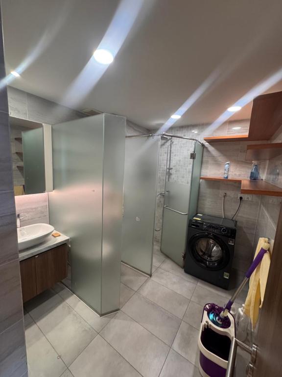 Căn Hộ KINGDOM101 - Ferienwohnung Ho-Chi-Minh-Stadt