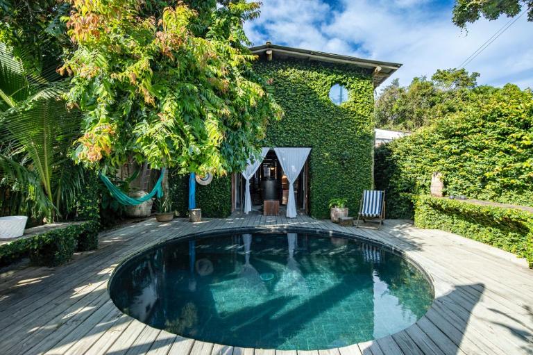 Loft Trancoso com Piscina & Jacuzzi - B&B Trancoso