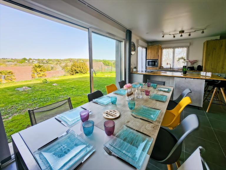 Maison Familiale, Jardin Privé, Proche Disneyland - Chambres d'hôtes Coutevroult
