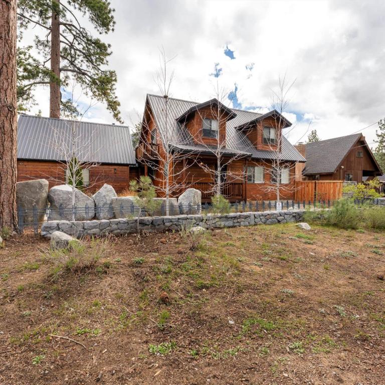 Alpine Escape - B&B South Lake Tahoe