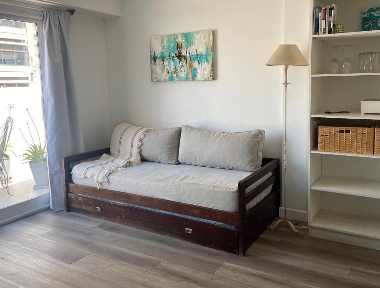 Hermoso 2 ambientes con terraza zona plaza Colón - B&B Mar del Plata