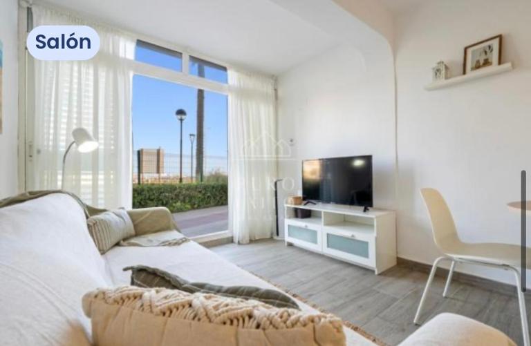 Apartamento a pie de playa en La Pineda - B&B La Pineda