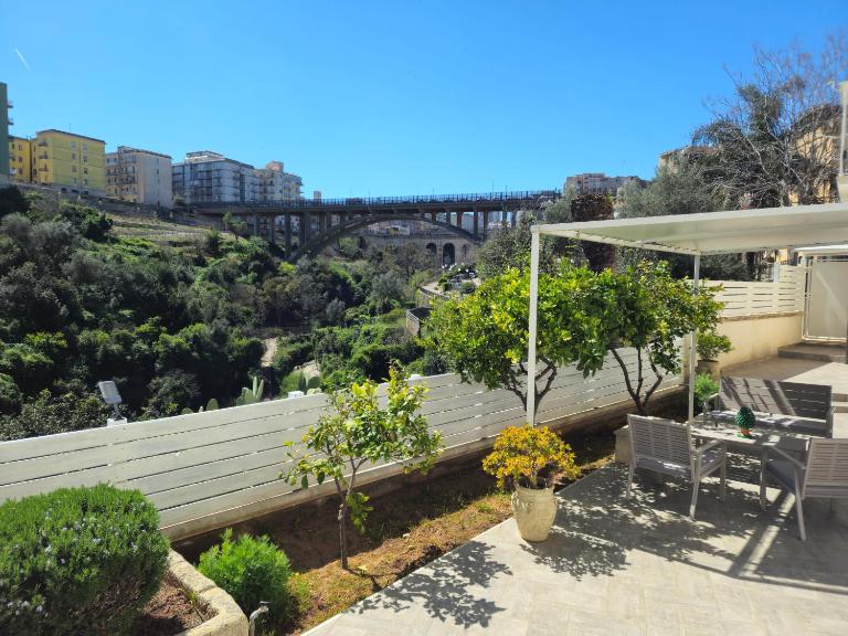 Il Giardino Sulla Valle - B&B Ragusa
