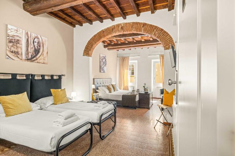 Canto dei Servi - B&B Florence