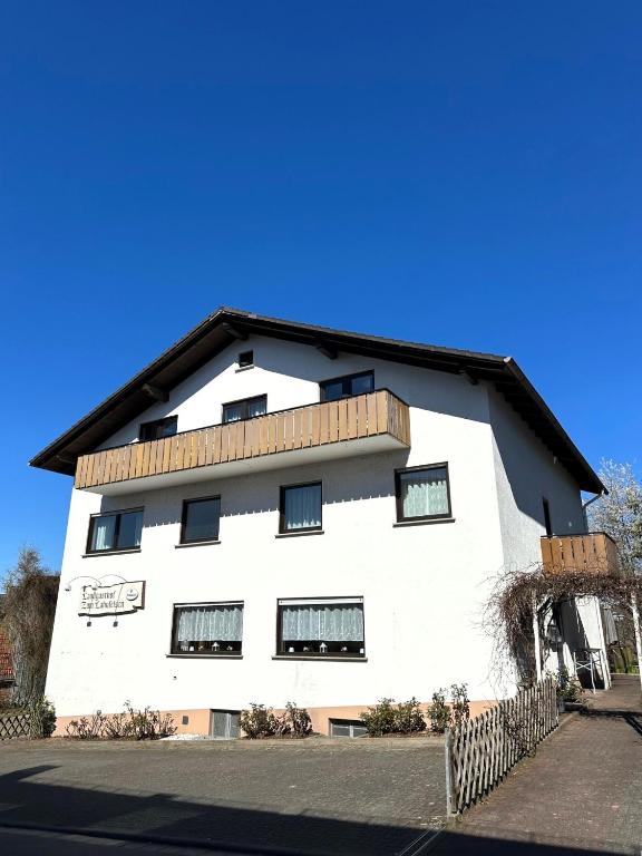 Zum Lahnfelsen Gräveneck - B&B Gräveneck