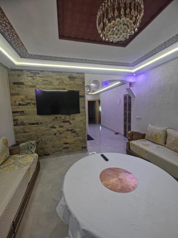 Y Super Apartment Kenitra 5 min beach 7 center - Chambres d'hôtes Kénitra