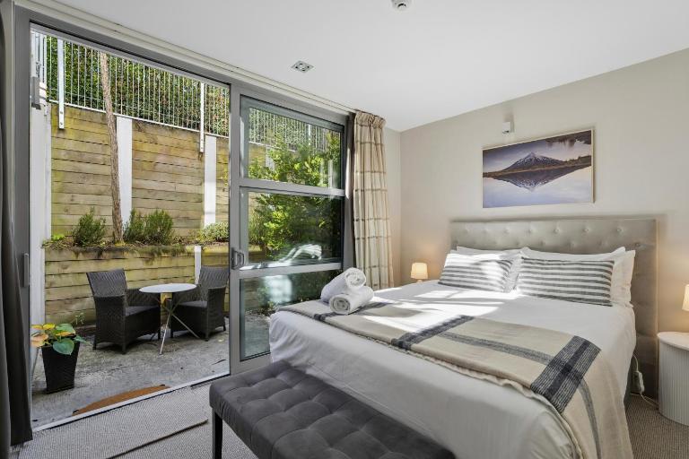 Central Queenstown Retreat | Walk to Town Centre - Bed and Breakfast Queenstown