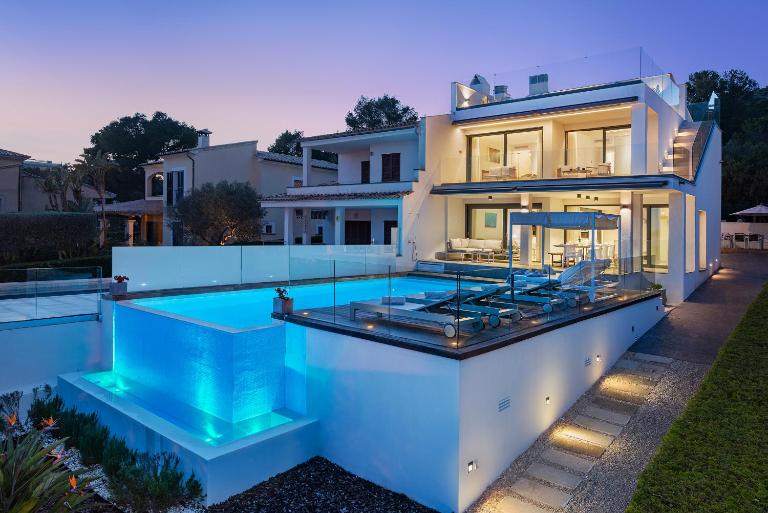 Nereo - Heatable Pool & Sea View - Chambres d'hôtes Alcúdia