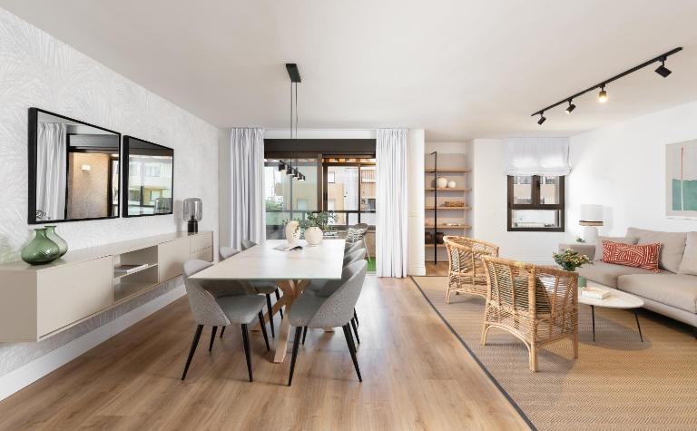 Donoso Cortes & Free parking by ELE Apartments - Ferienwohnung Málaga