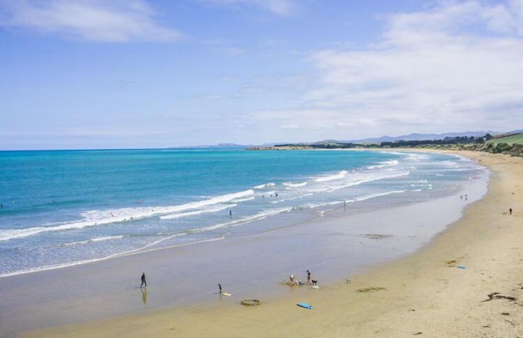 Beach Escape with Stunning Ocean Views & Sunsets - B&B Kakanui