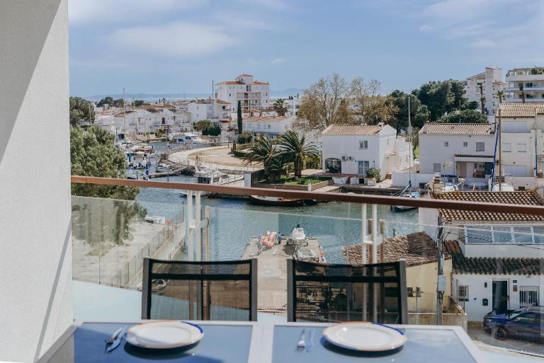 WELCS APTO 337 EMP con terraza y piscina compartida - B&B Roses