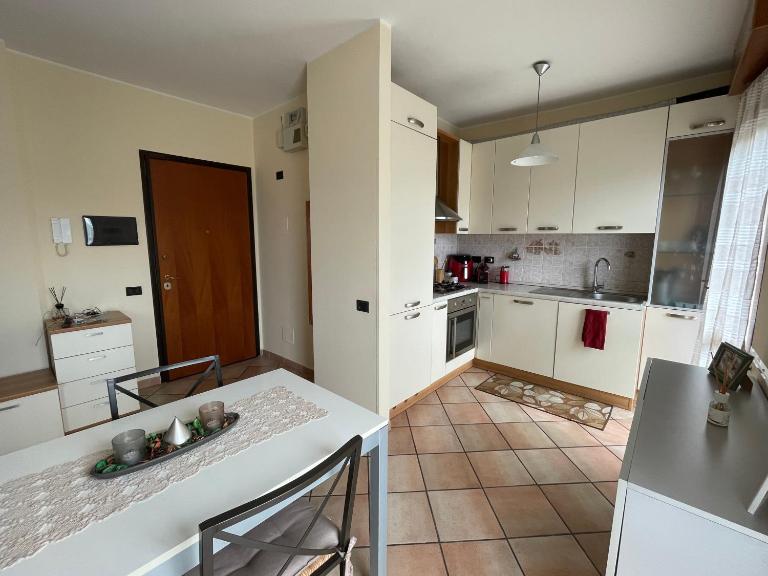 BRG House - Ampio bilocale in periferia a Milano - B&B Bareggio