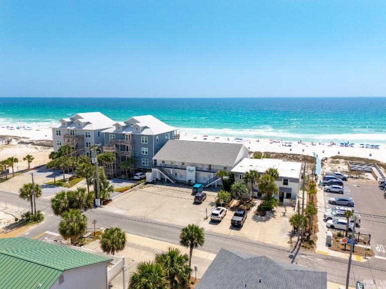 Surf Club Beachfront Condo 2BR, Large Balcony, Quiet East End, Direct Beach Access - Ferienwohnung Panama City Beach