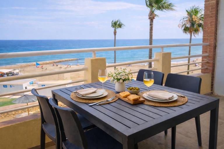 Apartamento Delicies Mar-Frente al mar & Piscina- La Ràpita - Bed and Breakfast Sant Carles de la Ràpita