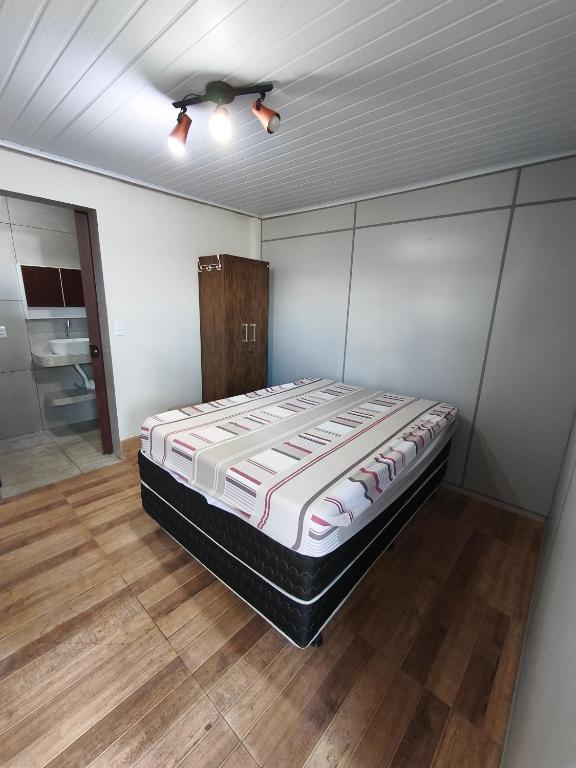 Quatro com suite e cozinha - B&B Brumadinho