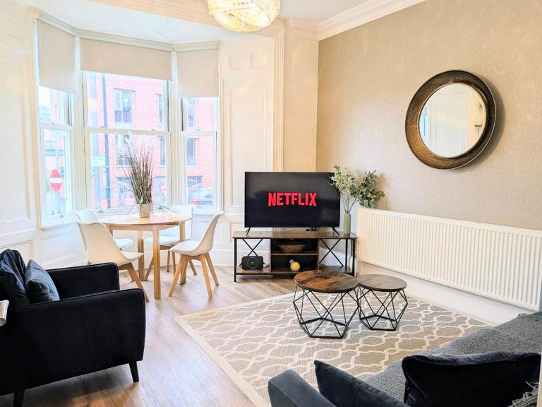 Clifford's Reach at Bluebridge Court with Free Parking - B&B York