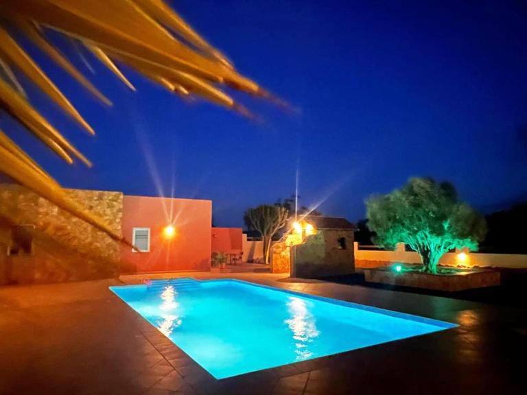 Finca El Lomo - Abseits vom Massentourismus - B&B Triquivijate