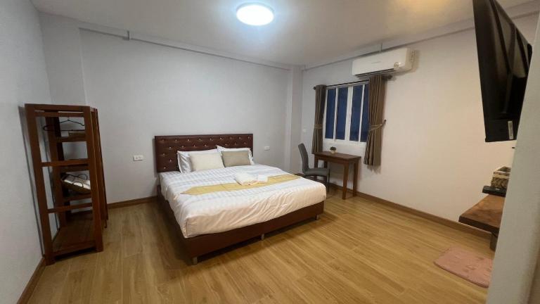 บ้านตลาด สัตหีบ - B&B Sattahip