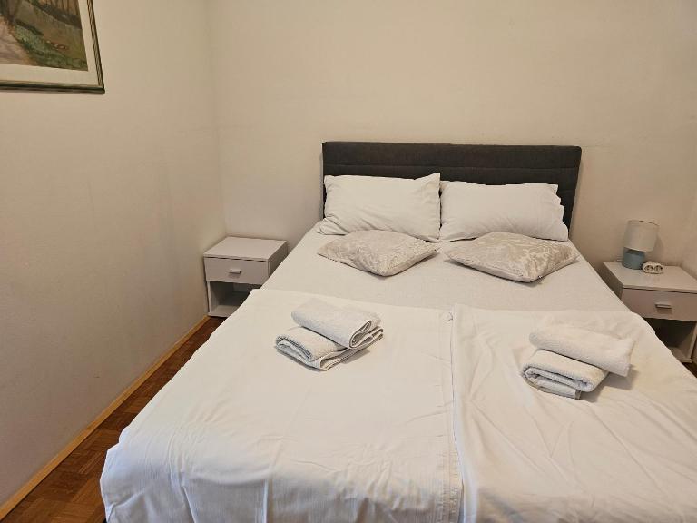 Apartman u Velikoj Gorici Željko - Bed and Breakfast Velika Gorica