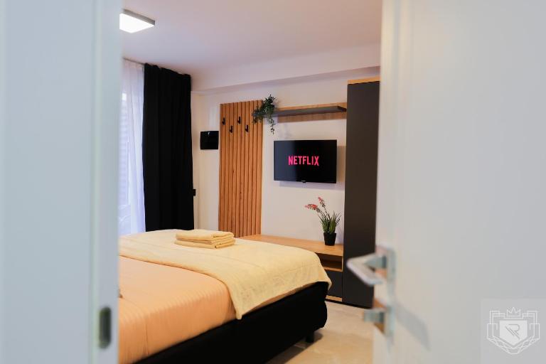 RentHouse ApartHotel Room #2 - B&B Chişinău