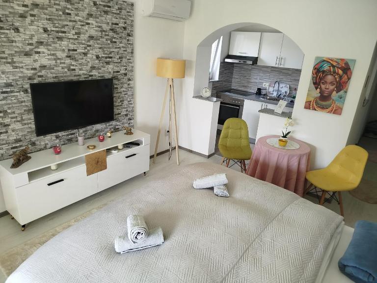 Apt Amor - Bed and Breakfast Bihac
