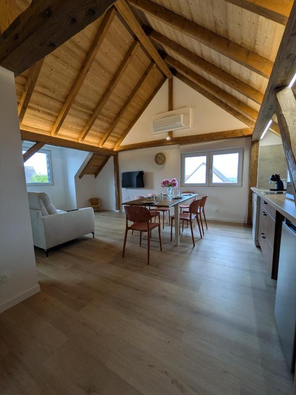 La charmante remise d'Alsace - Appartement Le Chalet - B&B Hessenheim