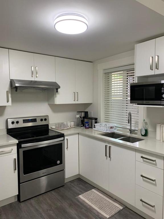 Gladwin one bedroom - B&B Abbotsford British Columbia
