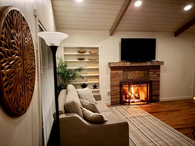 Solara Vortex Retreat *Peaceful *Wi-Fi * Smart TV - Chambres d'hôtes Sedona