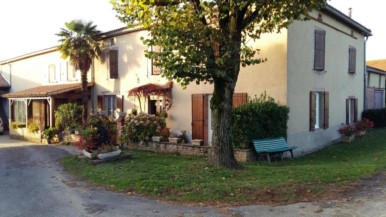 Charmante maison à la ferme - B&B Valderiès
