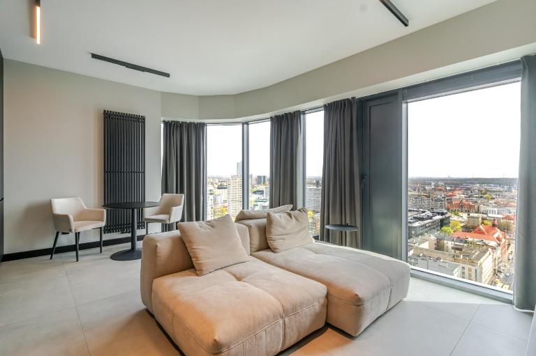 Global Park Prestigious Apartment by BookingHost - Bed and Breakfast Katowice