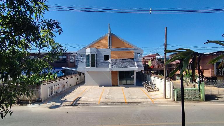 บ้านฮา พอชเทล Baan Ha Poshtel - Bed and Breakfast Nan