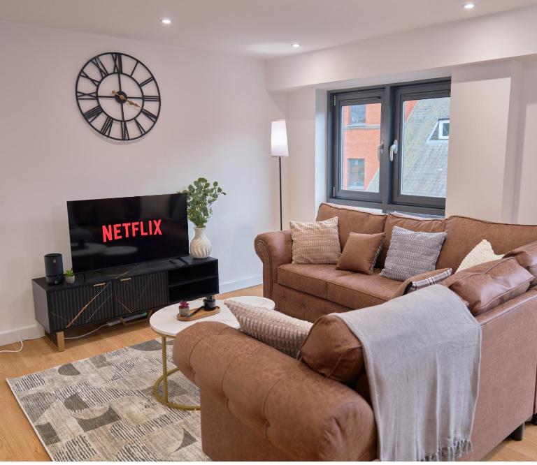 Stylish 2Bed 2Bath Apt, Central Leeds, Sleeps 4 - B&B Leeds