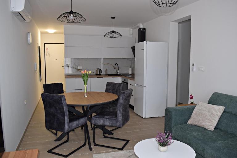 Apartment Lu - B&B Trogir