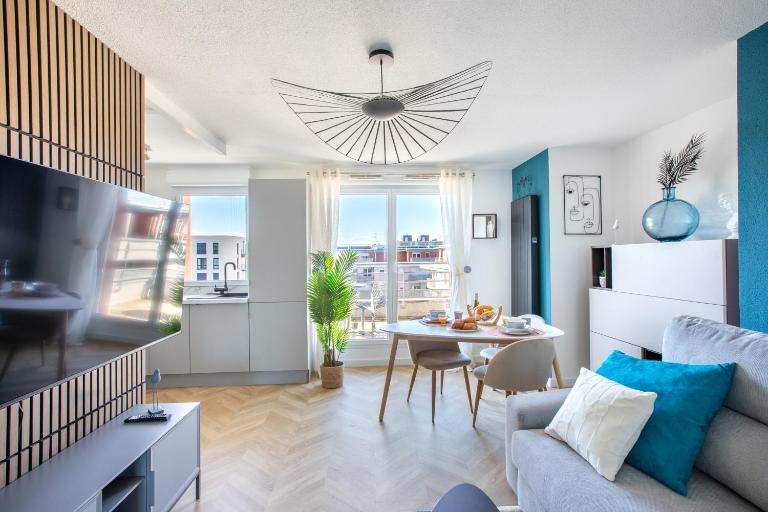 L'Attique Lumineux - Terrasse & Parking - Chambres d'hôtes Mulhouse