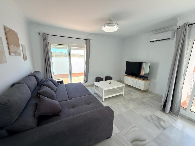 Ático La Victoria, 36mt, Terraza, Garaje - B&B Sanlúcar de Barrameda