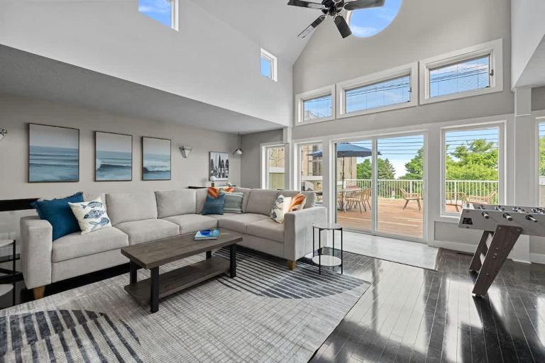 Surf Loft by Juniper Holiday + Home - B&B Saint Joseph