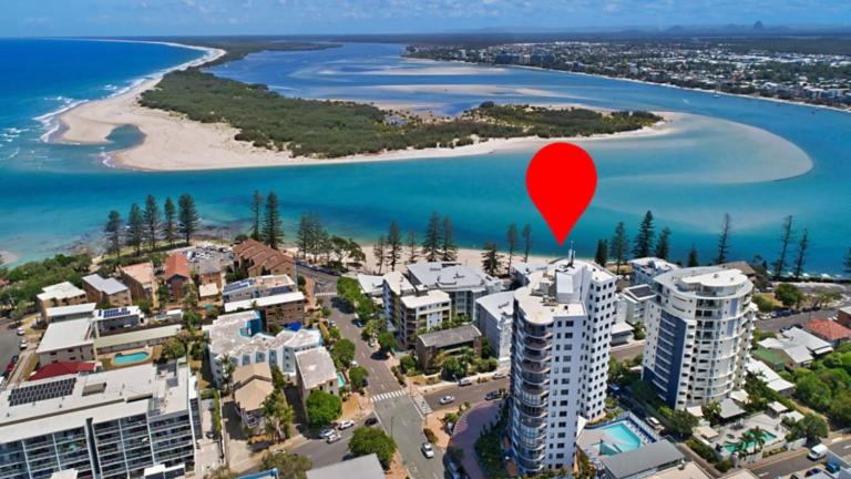 Centrepoint Unit 27 - B&B Caloundra