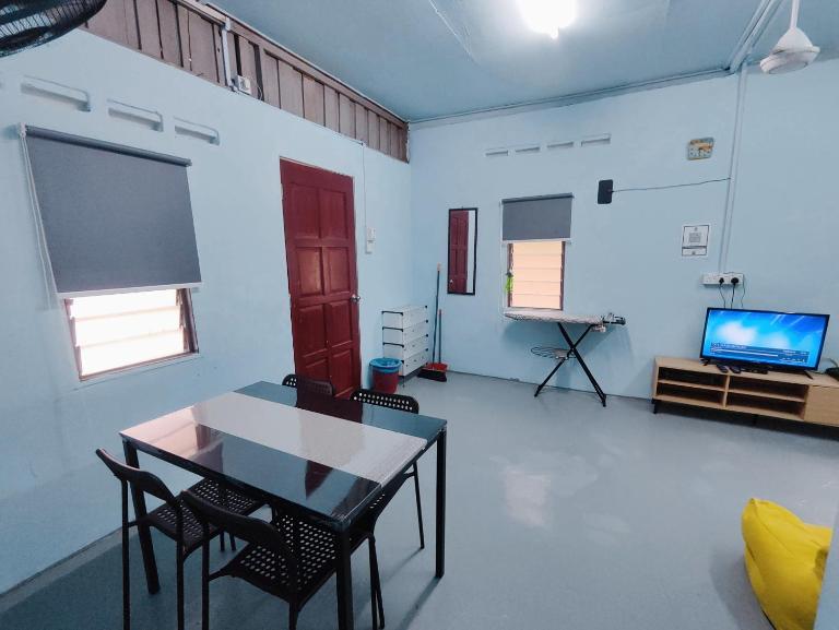 Homestay Budget Kampung Bunut Payong - B&B Kota Bharu