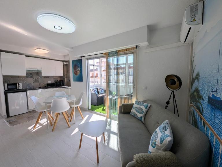 R-23 Modern apartment in La Mata - Ferienwohnung Torrelamata