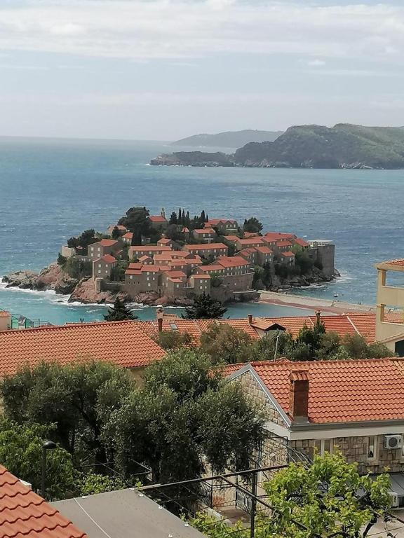 Svite Stefan and sea wiew - B&B Sveti Stefan