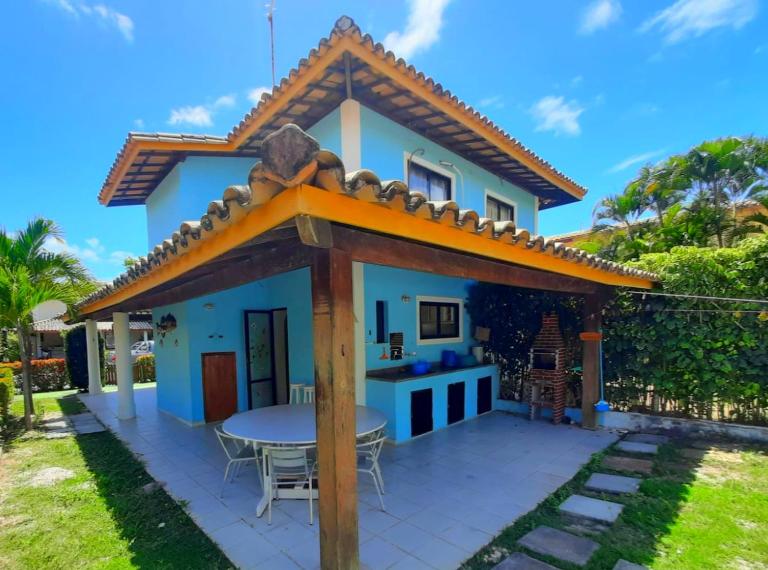 Casa com Churrasqueira, Piscina e Clube - 50m do Rio e Mar - Até 8 hóspedes - B&B Camaçari