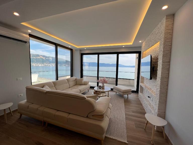 Seaside Serendipity - B&B Vlorë
