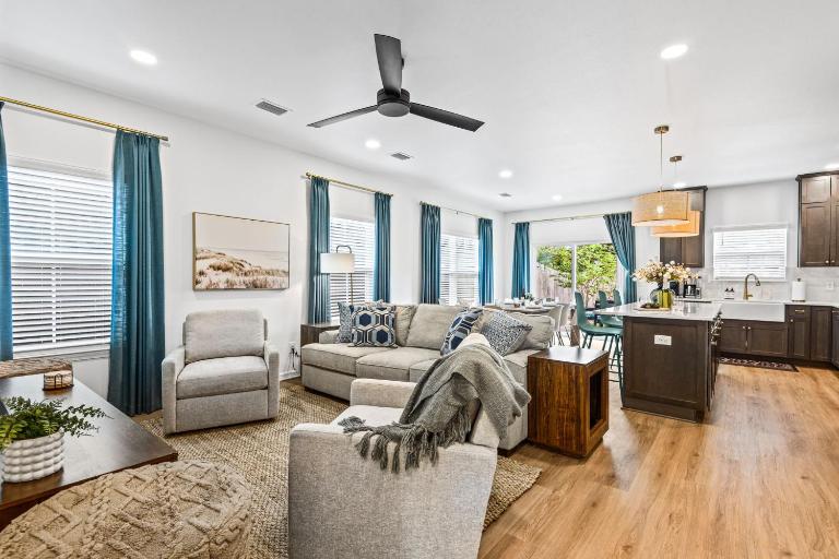 Heights House Upscale Retreat Close to Dwntwn & Beach - B&B Pensacola